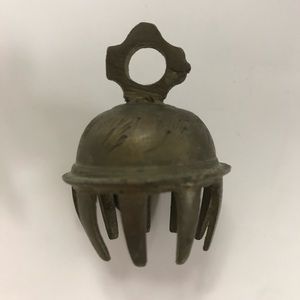 ETCHED CLAW BELL